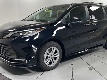 New 2025 Toyota Sienna Limited
