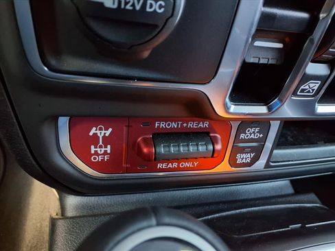 Certified 2025 Jeep Wrangler Unlimited Rubicon image 11