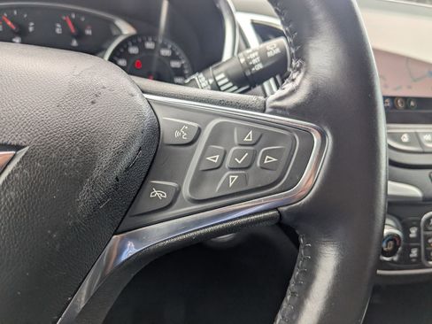 Used 2021 Chevrolet Equinox Premier FWD image 24