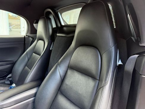 Used 2017 Porsche 718 Boxster S RWD image 33