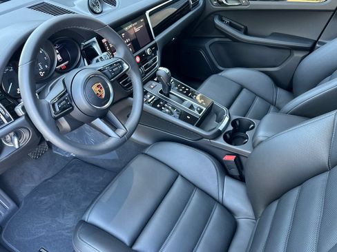 New 2026 Porsche Macan AWD/4WD image 4