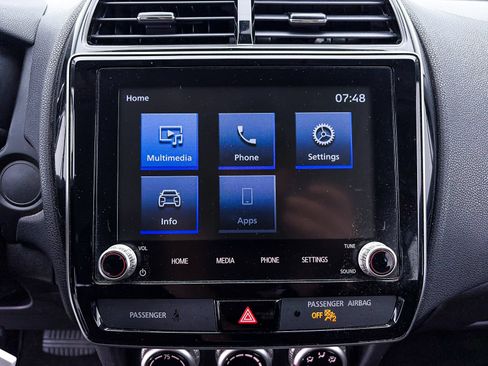 Used 2020 Mitsubishi Outlander Sport ES AWD/4WD image 18