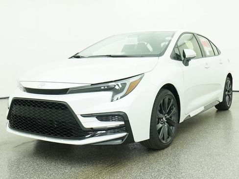 Used 2026 Toyota Corolla SE w/ SE Premium Package FWD image 19