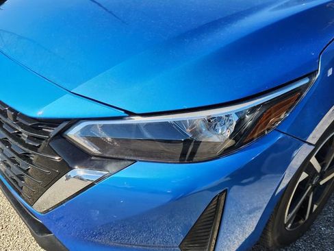 Used 2024 Nissan Sentra SV image 6