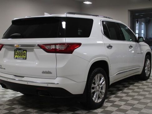 Used 2018 Chevrolet Traverse High Country image 11
