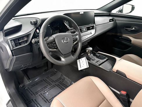 New 2025 Lexus ES 350 w/ Premium Package image 5