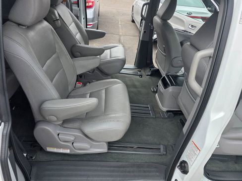 Used 2017 Toyota Sienna XLE w/ XLE Navigation Package image 36
