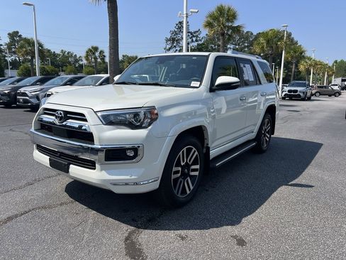 Used 2022 Toyota 4Runner Limited AWD/4WD image 5