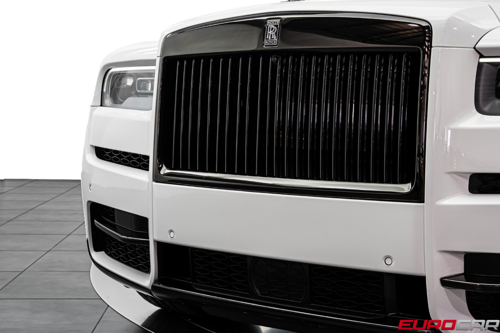 Used 2022 Rolls-Royce Cullinan Black Badge w/ Dark Exterior Package AWD/4WD image 13