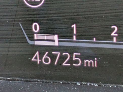 Certified 2022 Cadillac Escalade Premium Luxury image 38