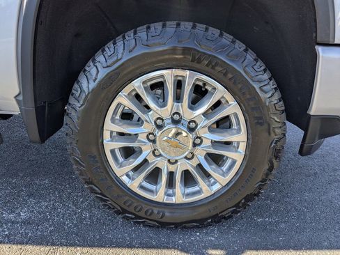 Used 2021 Chevrolet Silverado 3500 High Country w/ Z71 Off-Road Package image 11