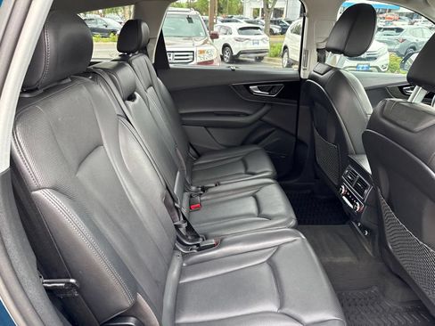 Used 2019 Audi Q7 3.0T Prestige w/ Prestige Package AWD/4WD image 17