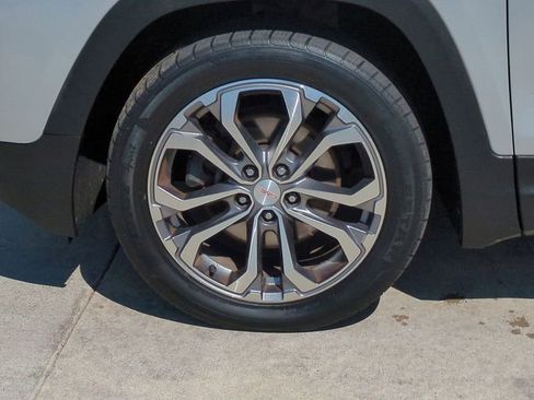 Used 2018 GMC Terrain SLT image 15