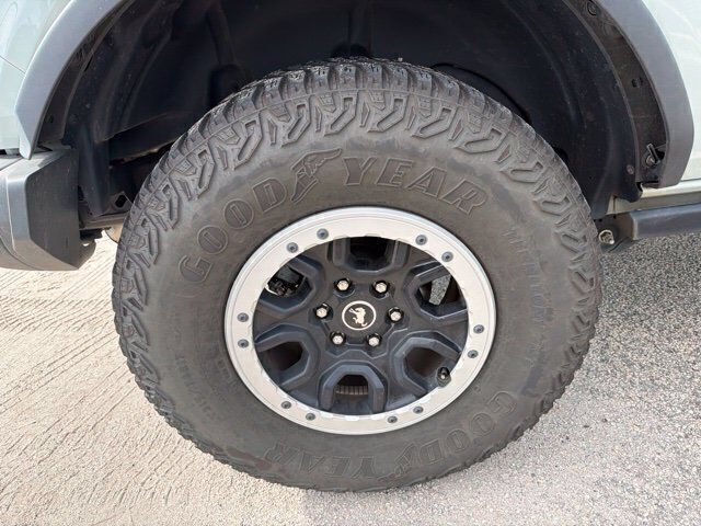 Used 2023 Ford Bronco Badlands w/ Sasquatch Package AWD/4WD image 5