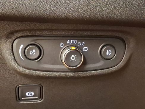 Used 2021 GMC Terrain SLT w/ Infotainment Package II image 23