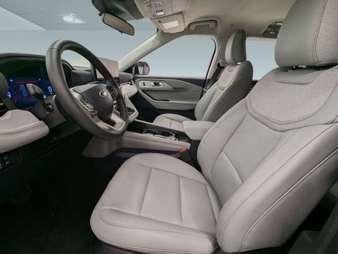 New 2026 Ford Explorer Active w/ Active Comfort Package image 4