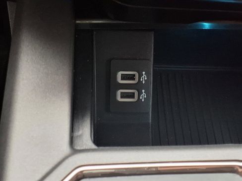 Used 2020 Ford F150 Raptor w/ Equipment Group 802A Luxury image 9