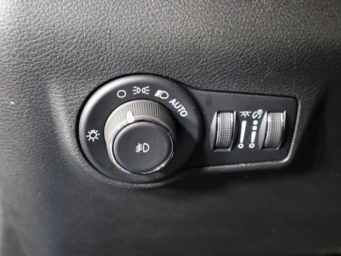 Used 2025 Jeep Compass Limited AWD/4WD image 22