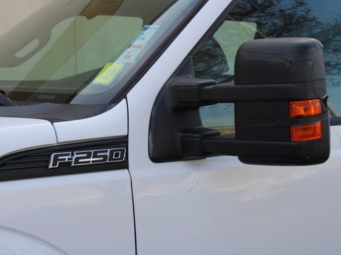 Used 2016 Ford F250 XL w/ Power Equipment Group image 8