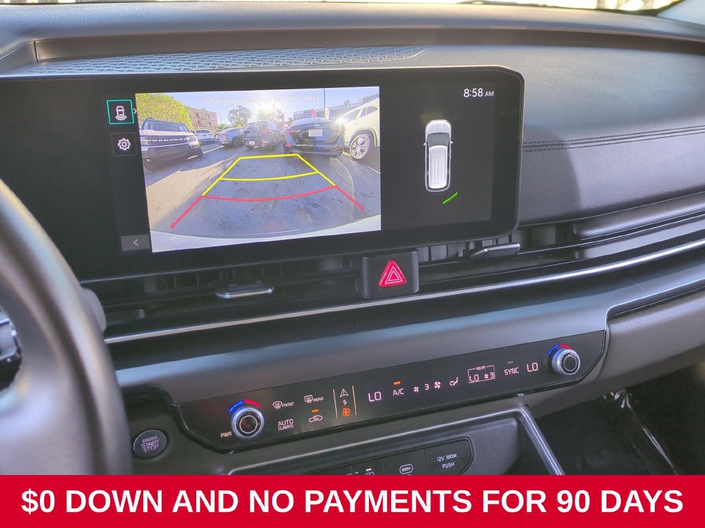 Used 2025 Kia Carnival FWD image 15