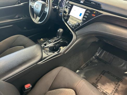 Certified 2019 Toyota Camry LE image 15