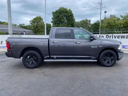 Used 2017 RAM 1500 Classic SLT w/ SLT Plus D←cor Group AWD/4WD image 2