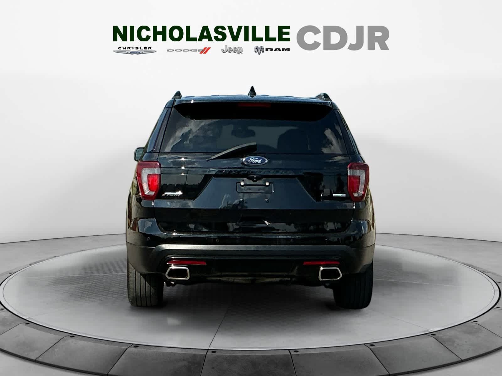 Used 2016 Ford Explorer Sport w/ Equipment Group 401A AWD/4WD image 4