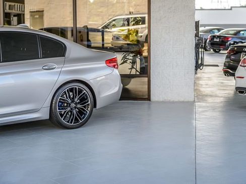Used 2018 BMW 540i w/ M Sport Package RWD image 61