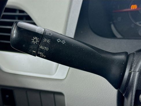 Used 2015 Toyota Sienna LE image 12