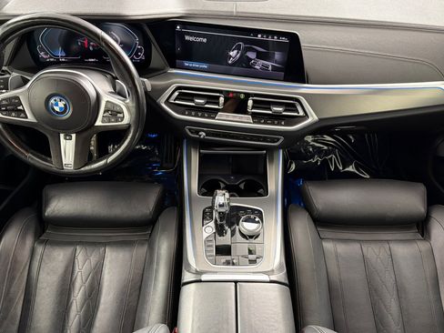 Used 2022 BMW X5 xDrive45e w/ M Sport Package AWD/4WD image 12