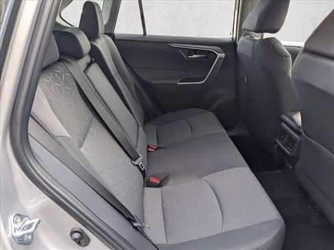 Used 2025 Toyota RAV4 XLE image 18