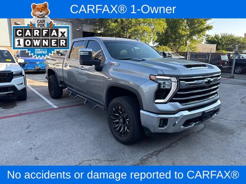 Used 2025 Chevrolet Silverado 2500 LTZ w/ LTZ Convenience Package AWD/4WD image 2