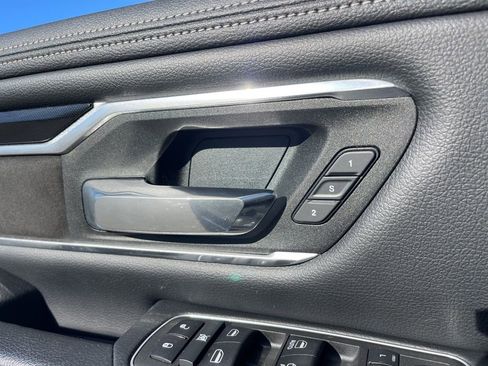 Used 2021 RAM 1500 Laramie w/ Sport Appearance Package image 18