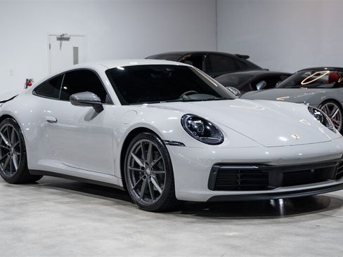 Used 2024 Porsche 911 Carrera T RWD image 16