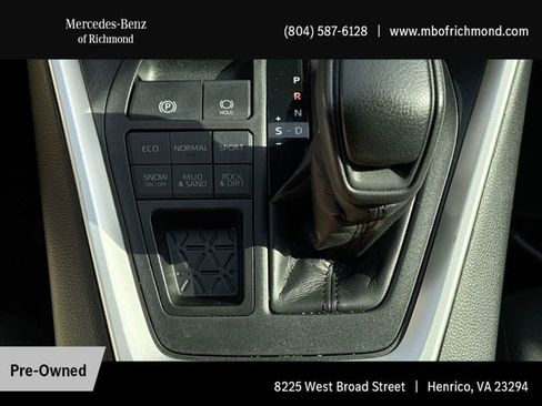 Used 2020 Toyota RAV4 XLE image 18