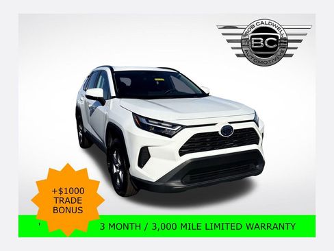 Used 2024 Toyota RAV4 XLE image 1