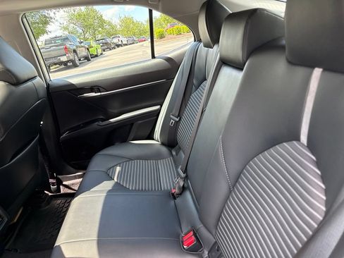 Used 2019 Toyota Camry SE w/ Audio Package FWD image 10