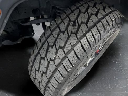 Used 2022 Jeep Wrangler Unlimited Rubicon image 37