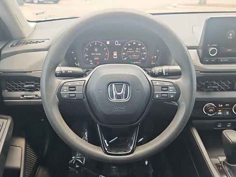 Used 2023 Honda Accord LX image 11