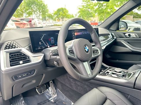 Used 2025 BMW X5 xDrive40i w/ M Sport Package AWD/4WD image 20