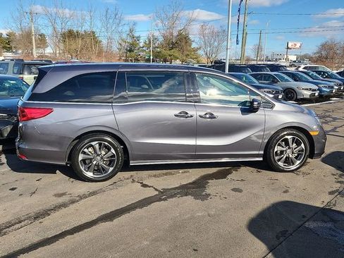 Used 2024 Honda Odyssey Elite image 7