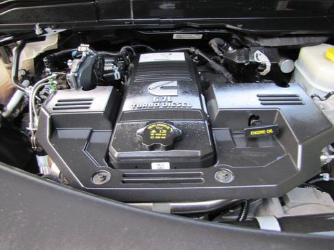 Used 2023 RAM 2500 Tradesman AWD/4WD image 39