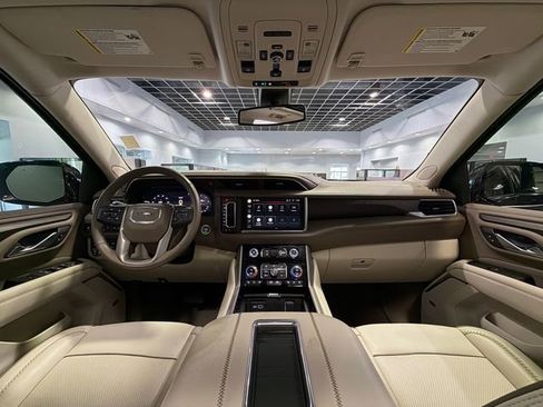 Used 2022 GMC Yukon XL Denali w/ Max Trailering Package AWD/4WD image 16
