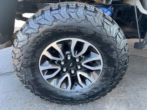 Used 2011 Ford F150 Raptor image 5