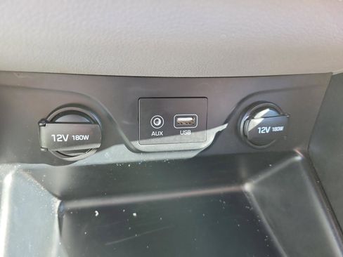 Used 2019 Hyundai Tucson SE image 34