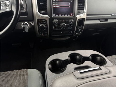 Used 2019 RAM 1500 Big Horn image 15