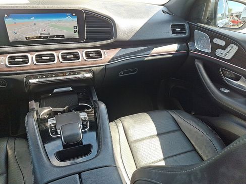 Used 2020 Mercedes-Benz GLE 350 4MATIC image 11