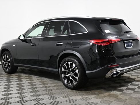 Used 2025 Mercedes-Benz GLC 350e 4MATIC image 5