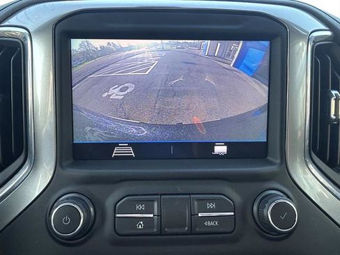 Used 2021 Chevrolet Silverado 1500 LT AWD/4WD image 23