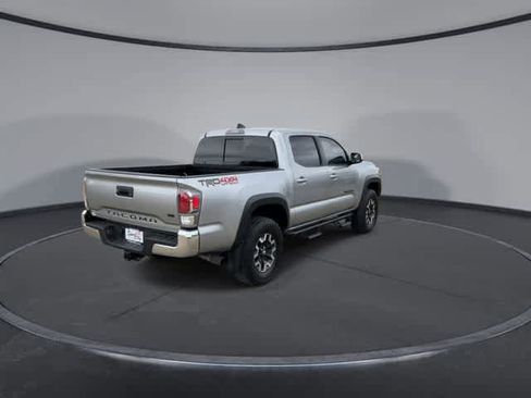 Used 2023 Toyota Tacoma TRD Off-Road image 8